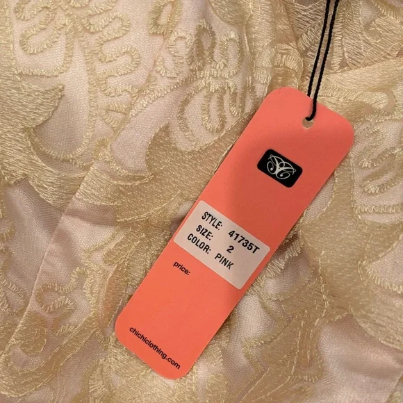 ChiChi London Lace Pink Dress - Picture 3 of 4